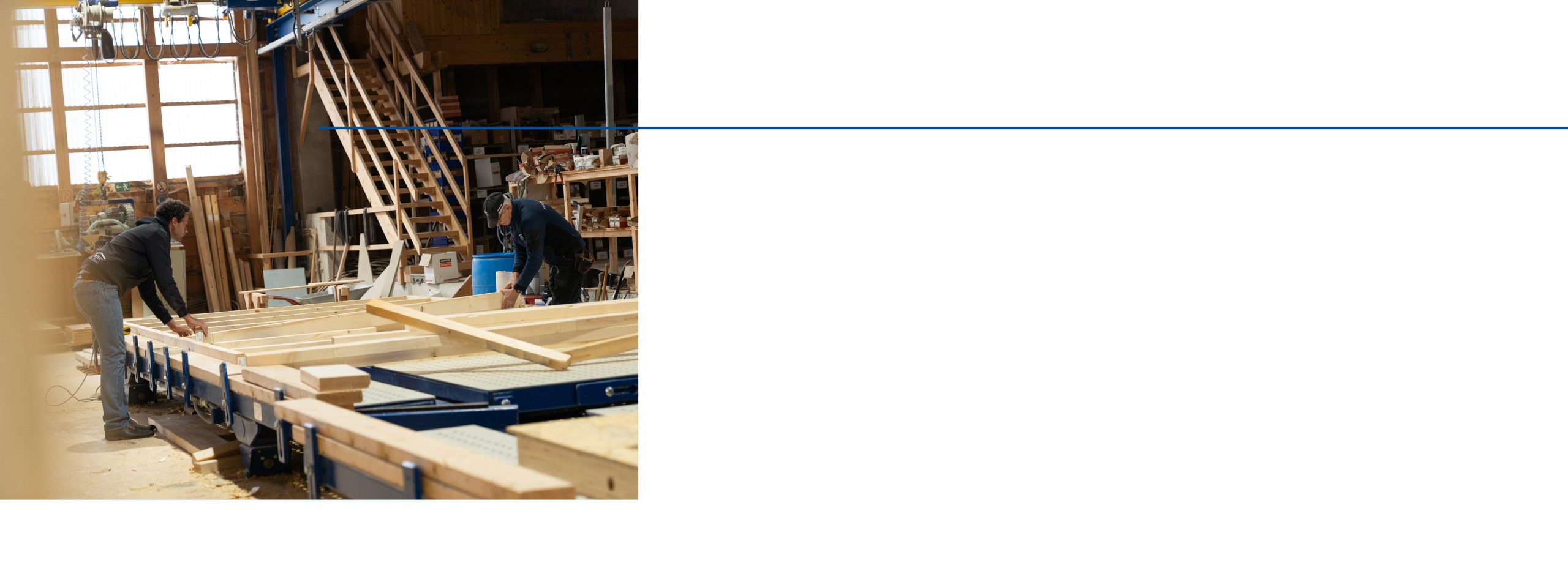 Ein Zimmermeister bei seiner Arbeit.